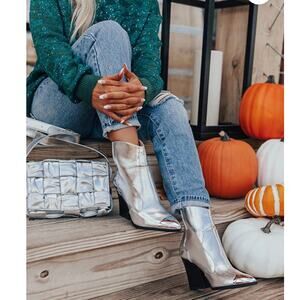 Soda Ankle Western Silver Metallic Boost Sz 6 Women's